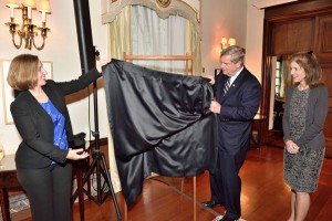ATO Director Rachel Nelson, Secretary Vilsack and Ambassador Kennedy unveiling the plaque. 